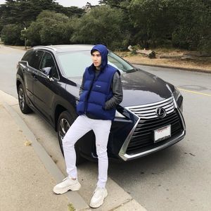 Meet your Posher, Binh